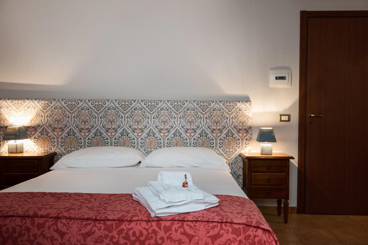 Bed and Breakfast Cabrera House Поццалло Экстерьер фото