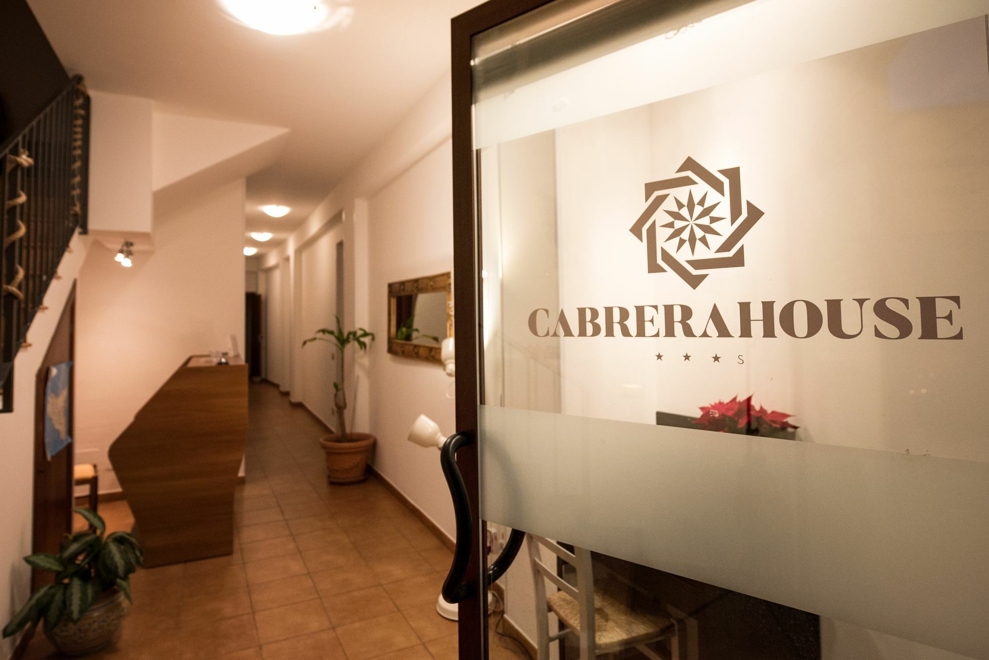 Bed and Breakfast Cabrera House Поццалло Экстерьер фото